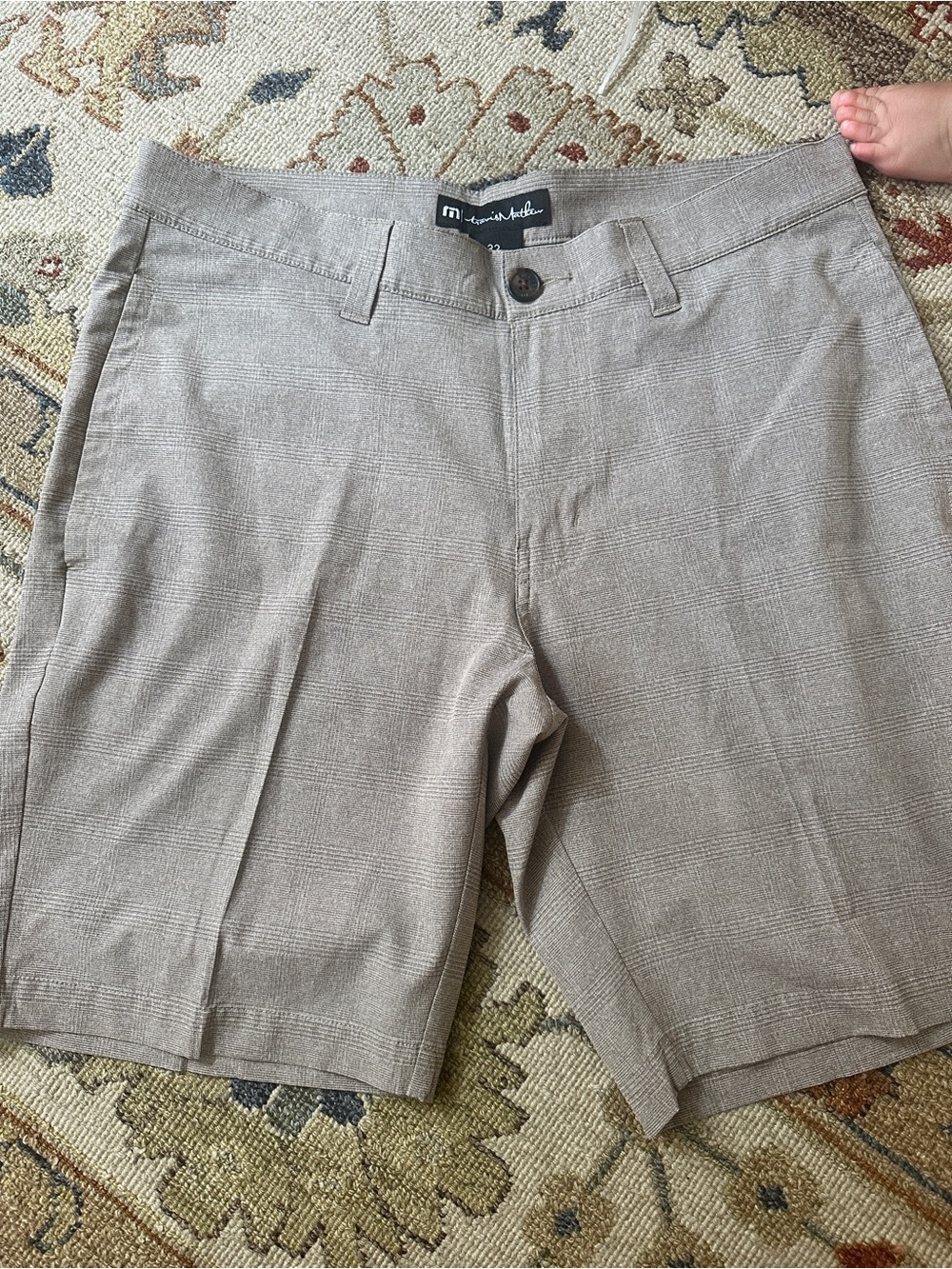 Mens Travis Matthew Brown Plaid Shorts sz 32